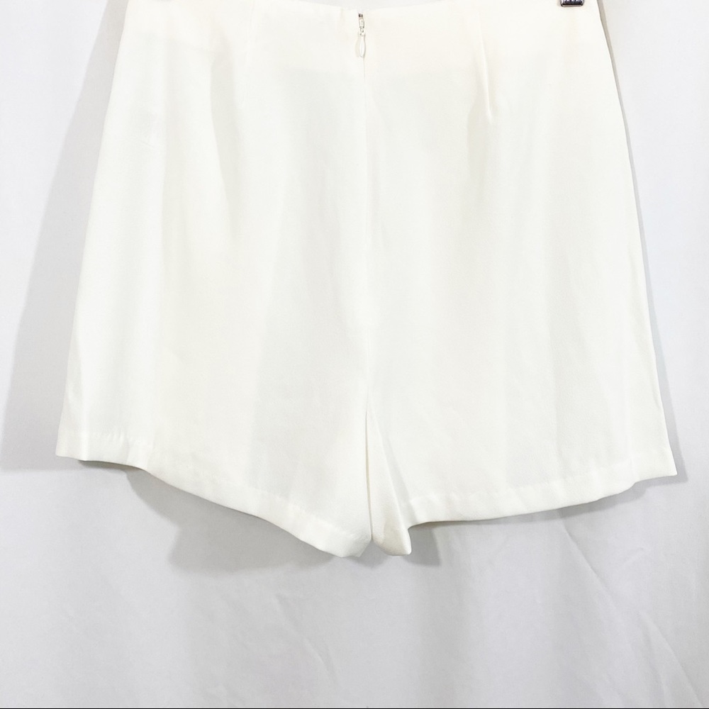 NEW Cupcakes and Cashmere Rummer Lace Up Shorts - Picture 8 of 12